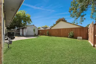 13943 Cantwell Dr, Houston, TX 77014 - Photo 37