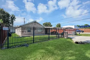 602 Fostoria Ln, Houston, TX 77076 - Photo 1