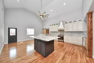 602 Fostoria Ln, Houston, TX 77076 - Photo 9