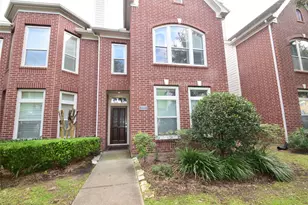 722 Memorial Heights Dr, Houston, TX 77007 - Photo 1