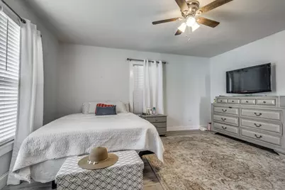 131 Milton Street, Lewisville, TX 75057 - Photo 13