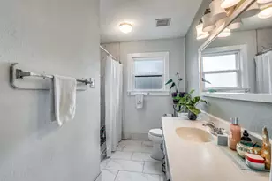 131 Milton St, Lewisville, TX 75057 - Photo 11