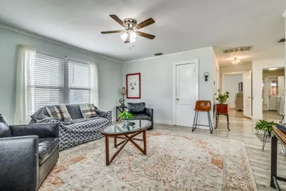 131 Milton Street, Lewisville, TX 75057 - Photo 3