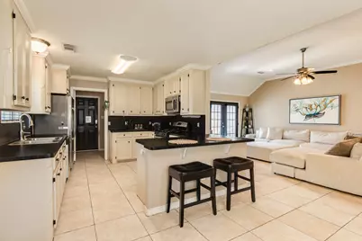 155 Silverbell Circle, Lake Jackson, TX 77566 - Photo 11