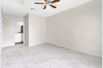 6358 Creekbend Drive #102, Houston, TX 77096 - Photo 21