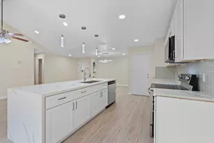 335 Haymarket Ln, Houston, TX 77015 - Photo 9