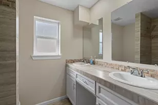 335 Haymarket Ln, Houston, TX 77015 - Photo 23
