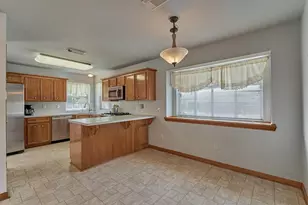 9749 E Shore Dr, Willis, TX 77318 - Photo 11