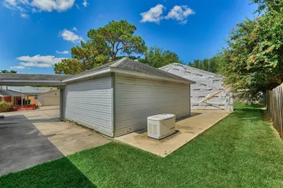 9749 E Shore Drive, Willis, TX 77318 - Photo 31