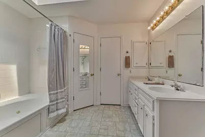 9749 E Shore Drive, Willis, TX 77318 - Photo 23