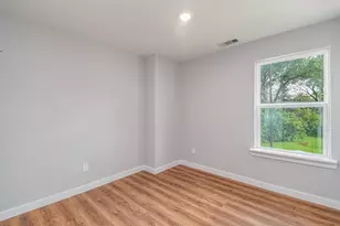 7954 Nashville St, Houston, TX 77028 - Photo 9