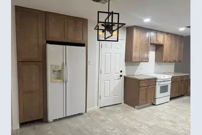 431 Evergreen Drive, Huntsville, TX 77340 - Photo 3