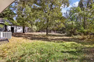 10253 Wanda Ln, Montgomery, TX 77316 - Photo 5