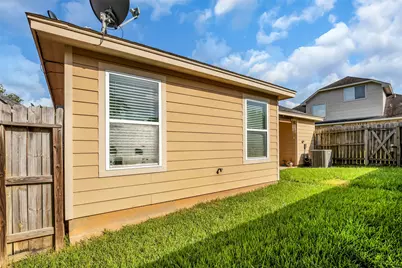 106 Harbour Town Way, Conroe, TX 77356 - Photo 33