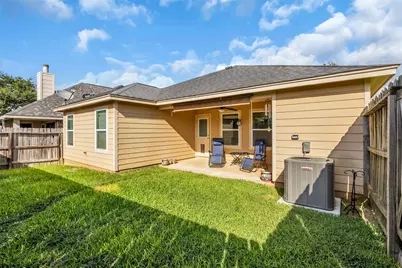 106 Harbour Town Way, Conroe, TX 77356 - Photo 29