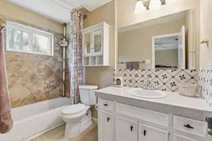 3008 Hunnington Dr, Conroe, TX 77303 - Photo 11