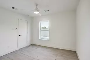 7407 Rusk St, Houston, TX 77011 - Photo 13