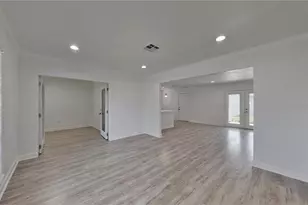 9023 Dunlap St, Houston, TX 77074 - Photo 11