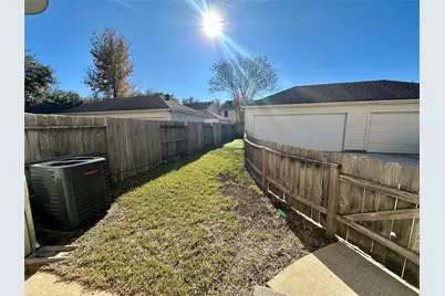 29709 Valley Center Drive, Spring, TX 77386 - Photo 15