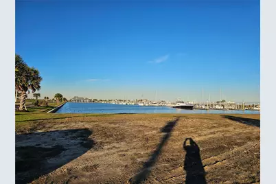 49 Shell Key, Hitchcock, TX 77563 - Photo 5