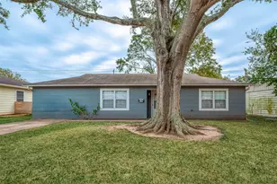 1513 George St, Rosenberg, TX 77471 - Photo 1