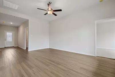 339 Kingston Way, Waller, TX 77484 - Photo 9