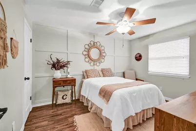 219 S Shanks Street, Clute, TX 77531 - Photo 23