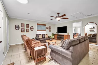 219 S Shanks Street, Clute, TX 77531 - Photo 17