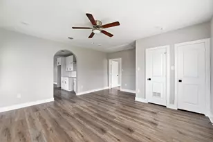 5715 Enid St, Houston, TX 77009 - Photo 15