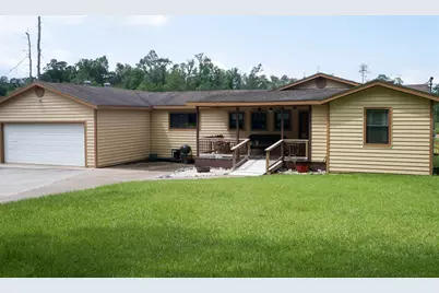 317 Hickory Drive E, Livingston, TX 77351 - Photo 1