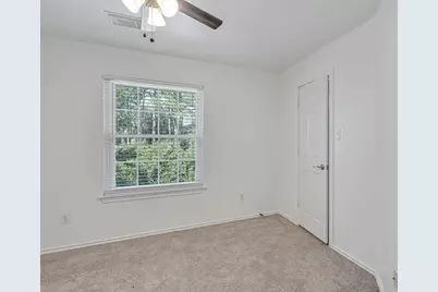 209 E Summerhaze Circle, The Woodlands, TX 77382 - Photo 21