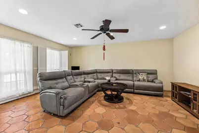5154 Beechnut St, Houston, TX 77096 - Photo 7
