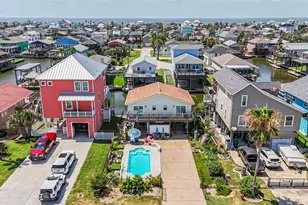 22112 Yoakum Dr, Galveston, TX 77554 - Photo 3