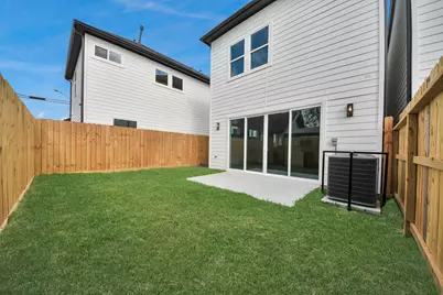 2410 Lorraine Street, Houston, TX 77026 - Photo 39