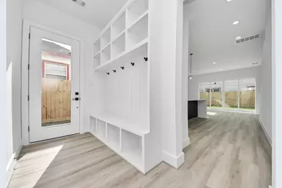2410 Lorraine Street, Houston, TX 77026 - Photo 7