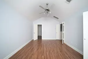 3634 Main Plaza Dr, Houston, TX 77025 - Photo 13