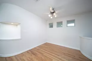 3634 Main Plaza Dr, Houston, TX 77025 - Photo 11