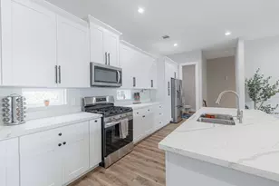 7814 De Priest St, Houston, TX 77088 - Photo 15