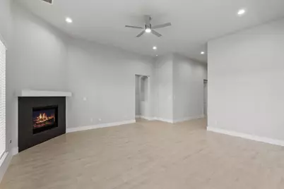 203 Upland Drive, Waller, TX 77484 - Photo 7