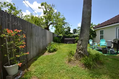 278 Debbie Lane, San Leon, TX 77539 - Photo 33