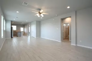 2142 Open Prairie Dr, La Marque, TX 77568 - Photo 5
