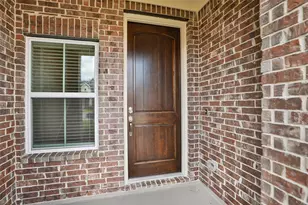 2015 Gardenia Ct, Sugar Land, TX 77498 - Photo 3