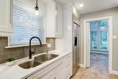 811 Castle Hill Trail, Kingwood, TX 77339 - Photo 13