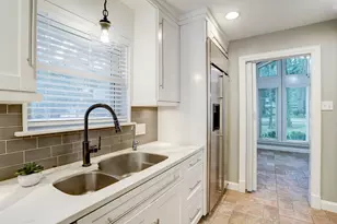 811 Castle Hill Trail, Kingwood, TX 77339 - Photo 13