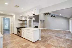 811 Castle Hill Trail, Kingwood, TX 77339 - Photo 15