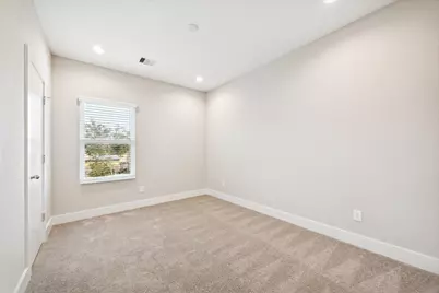 8664 Easthaven Boulevard, Houston, TX 77075 - Photo 9
