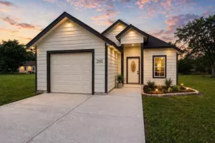 241 SE 19 Th St, Hempstead, TX 77445 - Photo 1