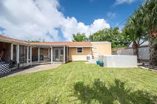 104 Bonita Ave, Galveston, TX 77550 - Photo 41