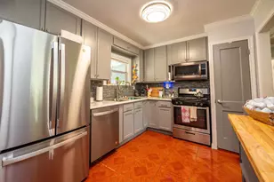 104 Bonita Ave, Galveston, TX 77550 - Photo 5