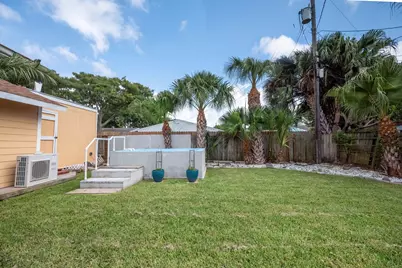 104 Bonita Avenue, Galveston, TX 77550 - Photo 39